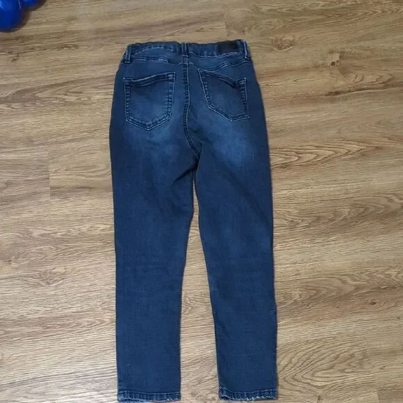 Women's Blue Jeans - Picture 7 of 8
